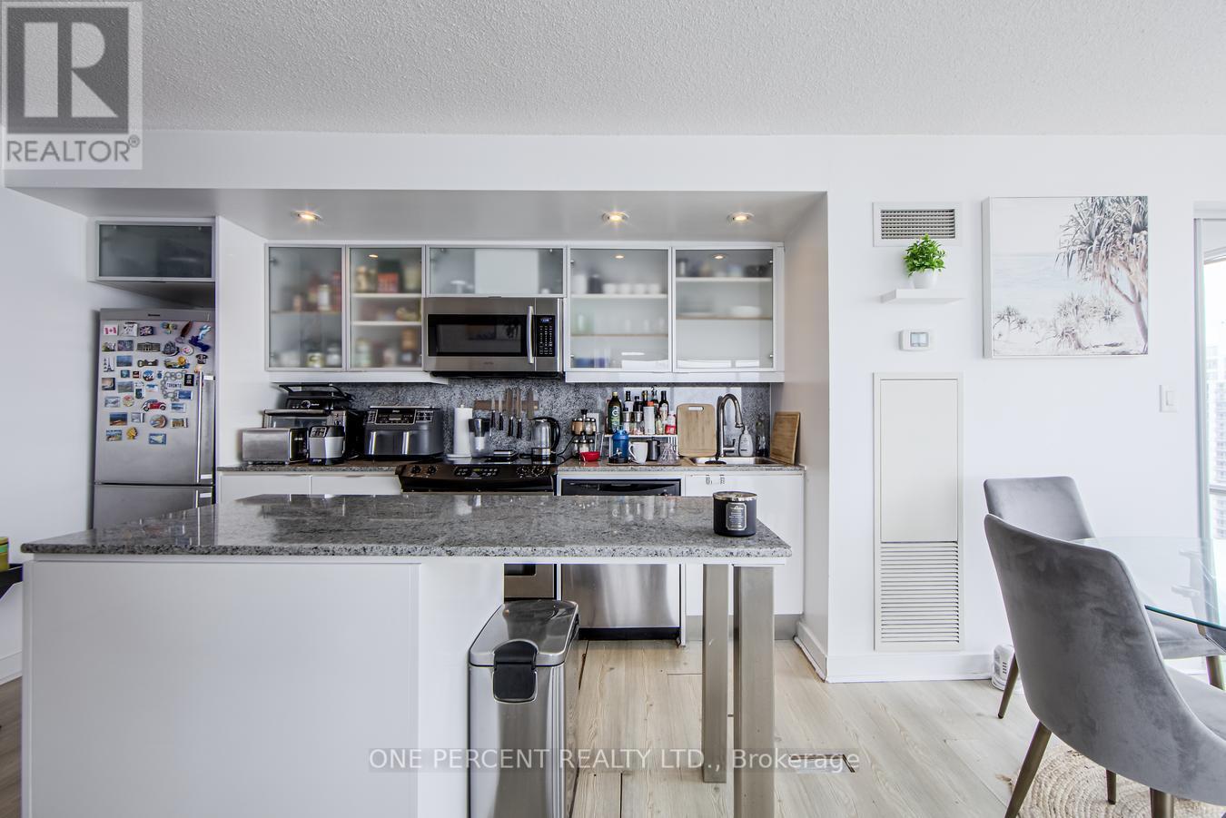 Photo 16 of 5007 25 Telegram Mews, Toronto ON