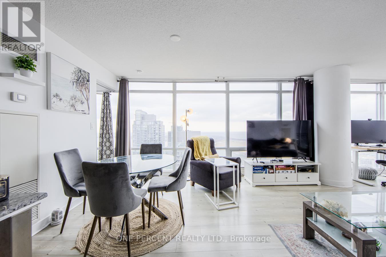 Photo 20 of 5007 25 Telegram Mews, Toronto ON