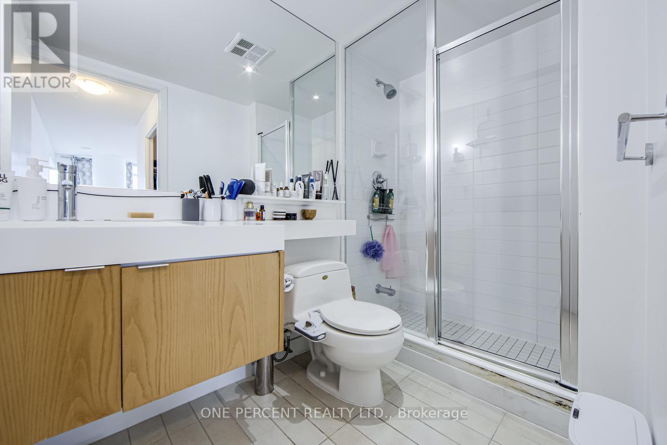Photo 29 of 5007 25 Telegram Mews, Toronto ON