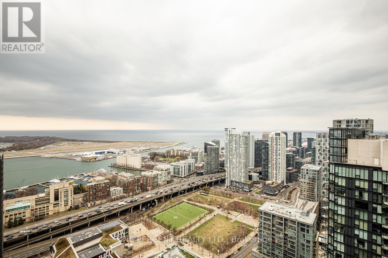 Photo 36 of 5007 25 Telegram Mews, Toronto ON
