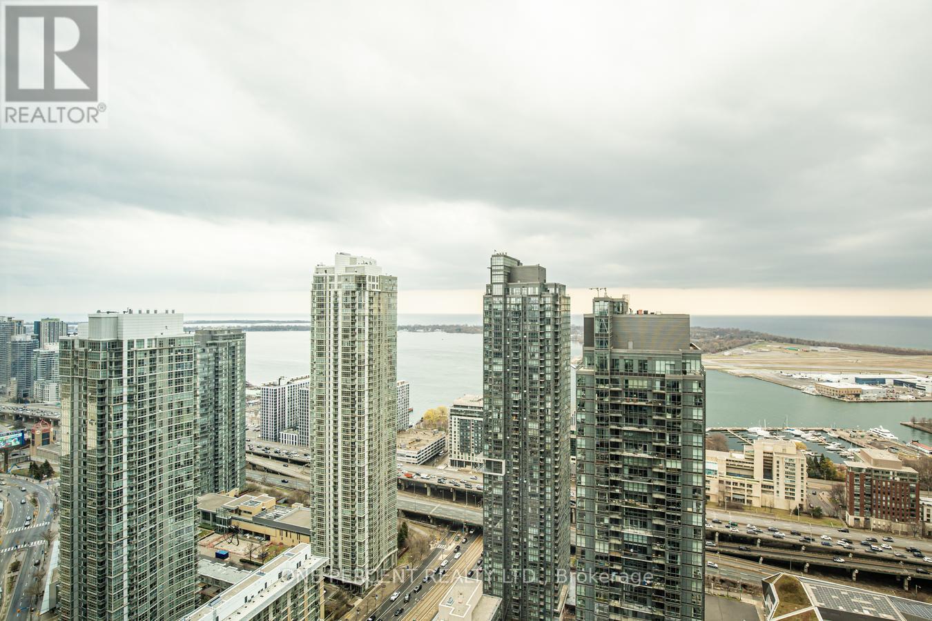 Photo 37 of 5007 25 Telegram Mews, Toronto ON
