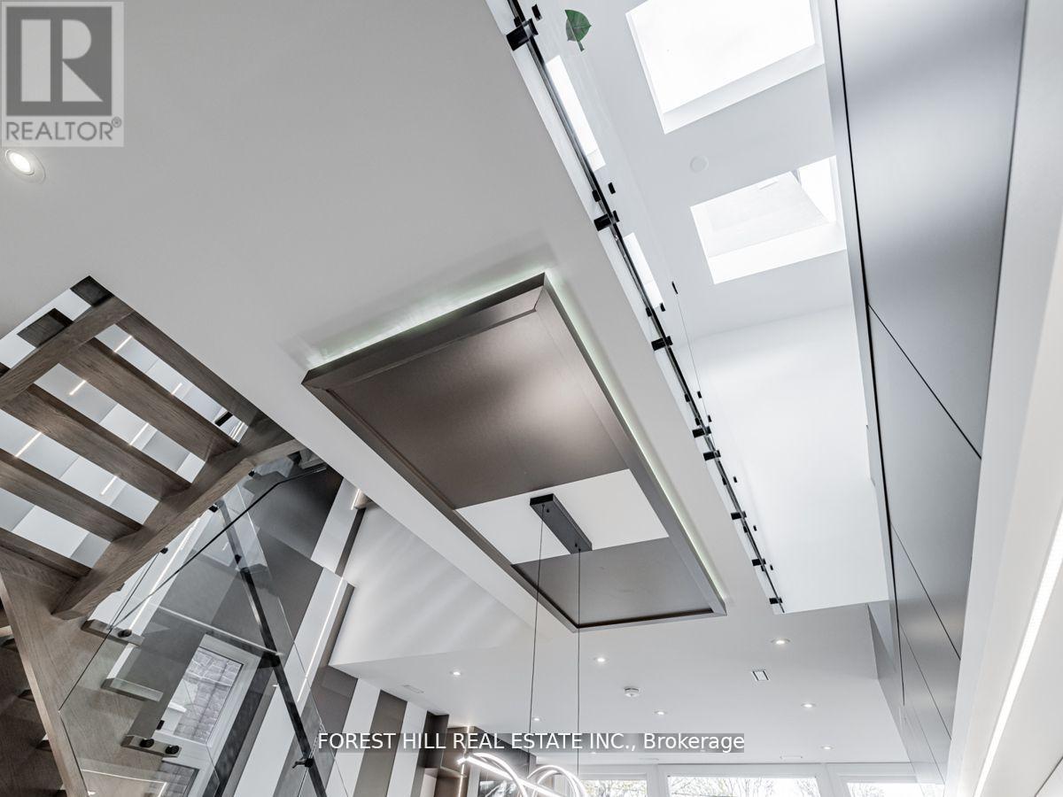 Photo 13 of 19 Devon Road, Toronto ON