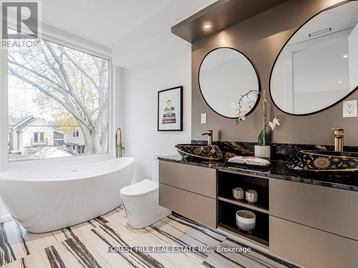 Photo 25 of 19 Devon Road, Toronto ON