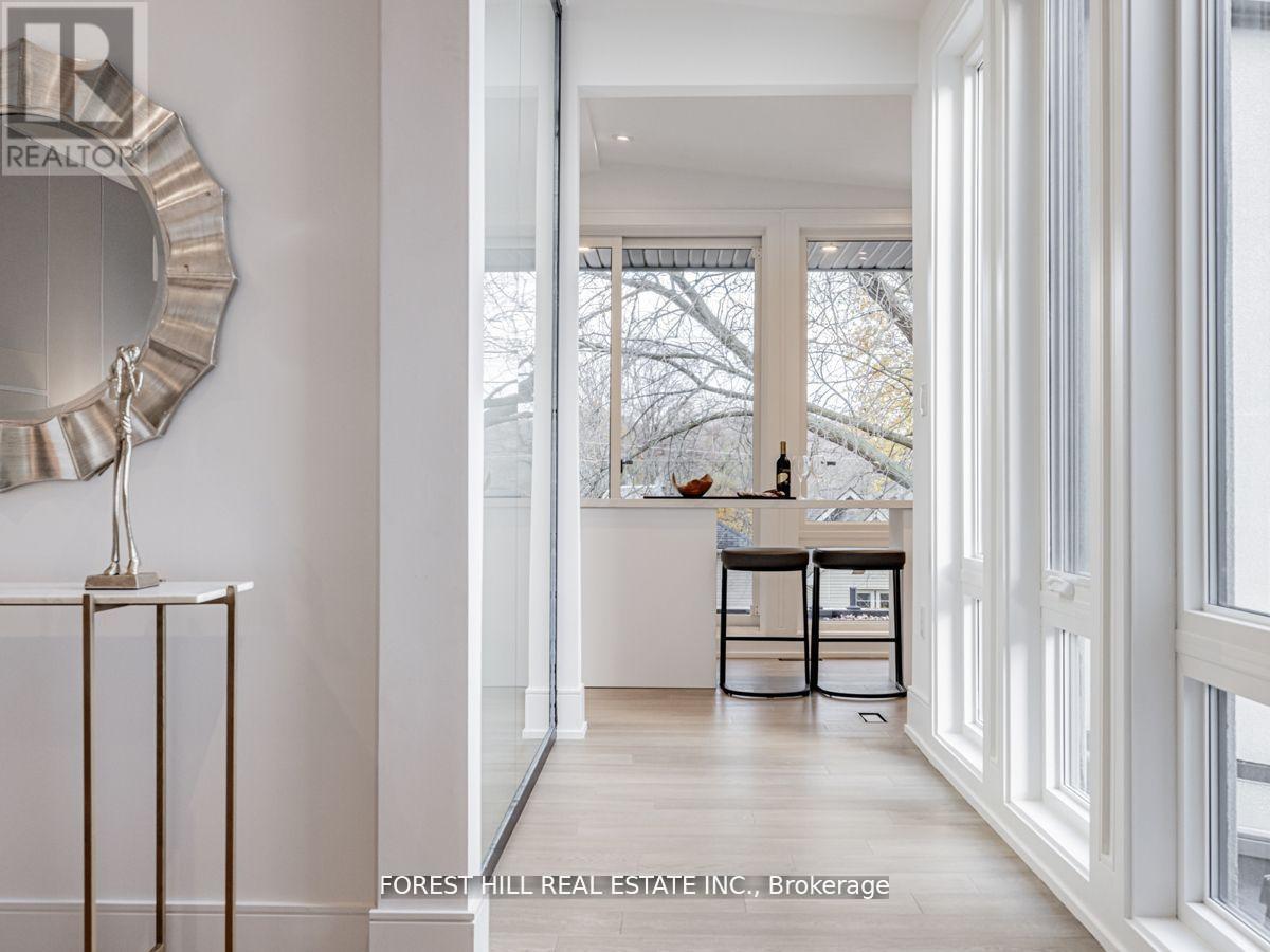 Photo 31 of 19 Devon Road, Toronto ON