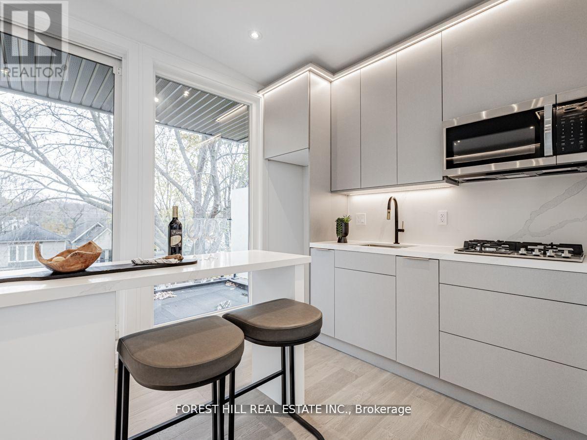 Photo 34 of 19 Devon Road, Toronto ON