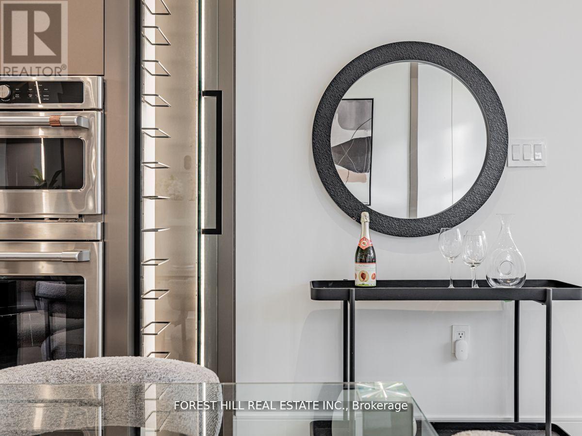 Photo 7 of 19 Devon Road, Toronto ON