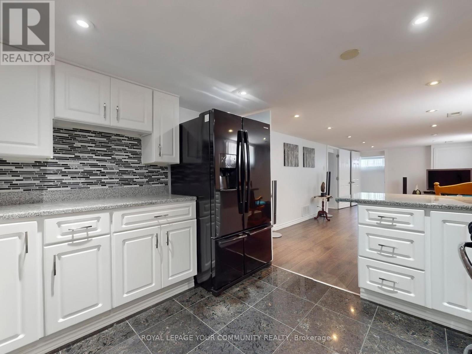 Photo 37 of 34 Droxford Avenue, Toronto ON