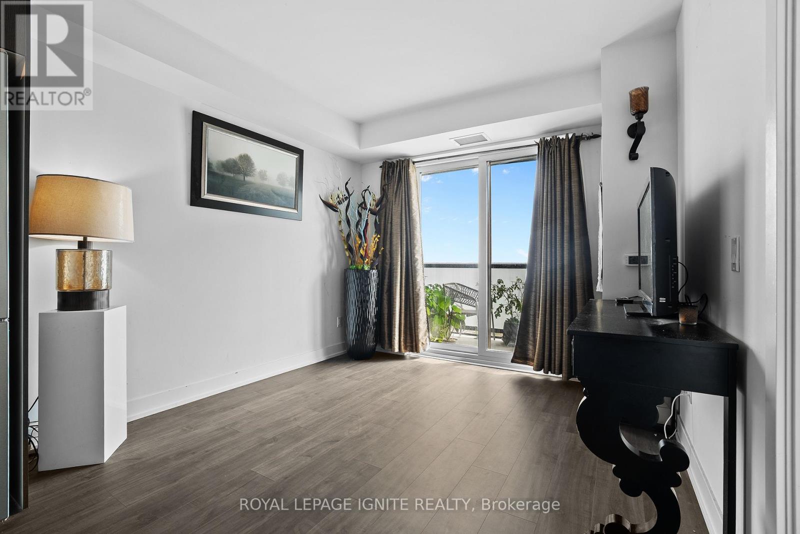 Photo 9 of 2311 2550 Simcoe Street N, Oshawa ON