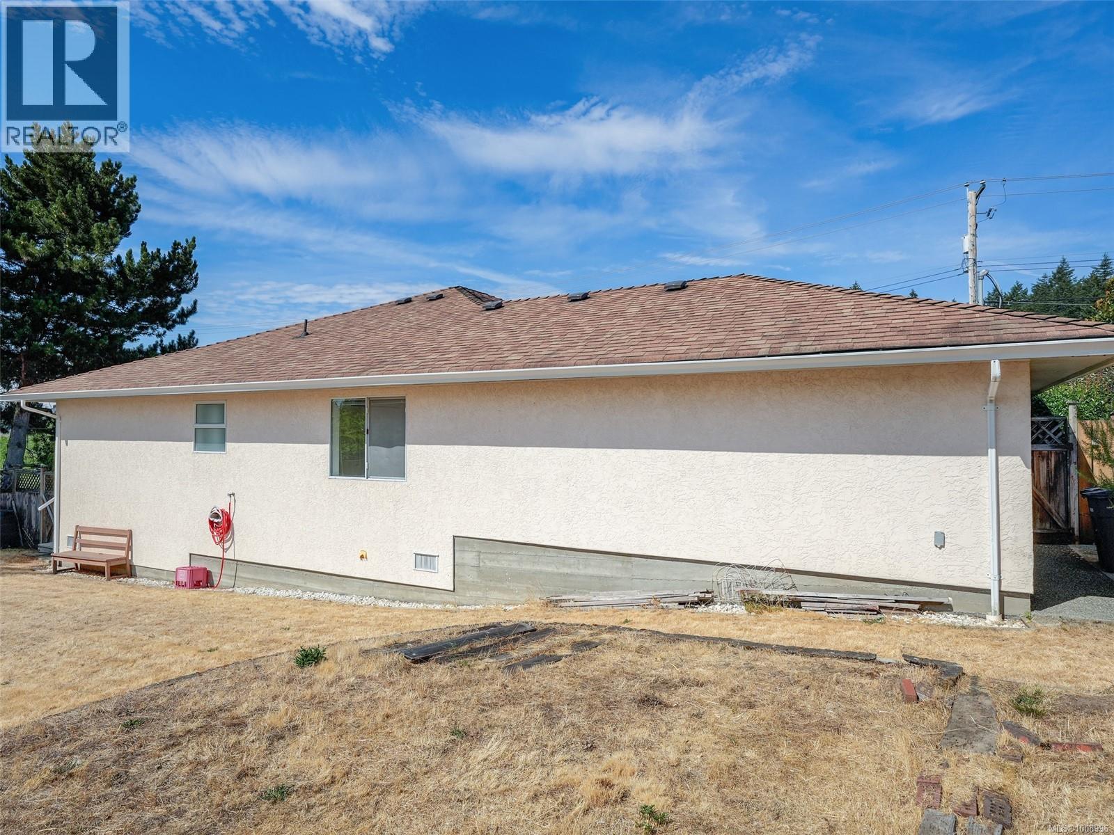 Photo 20 of 4745 Falaise Dr, Saanich BC