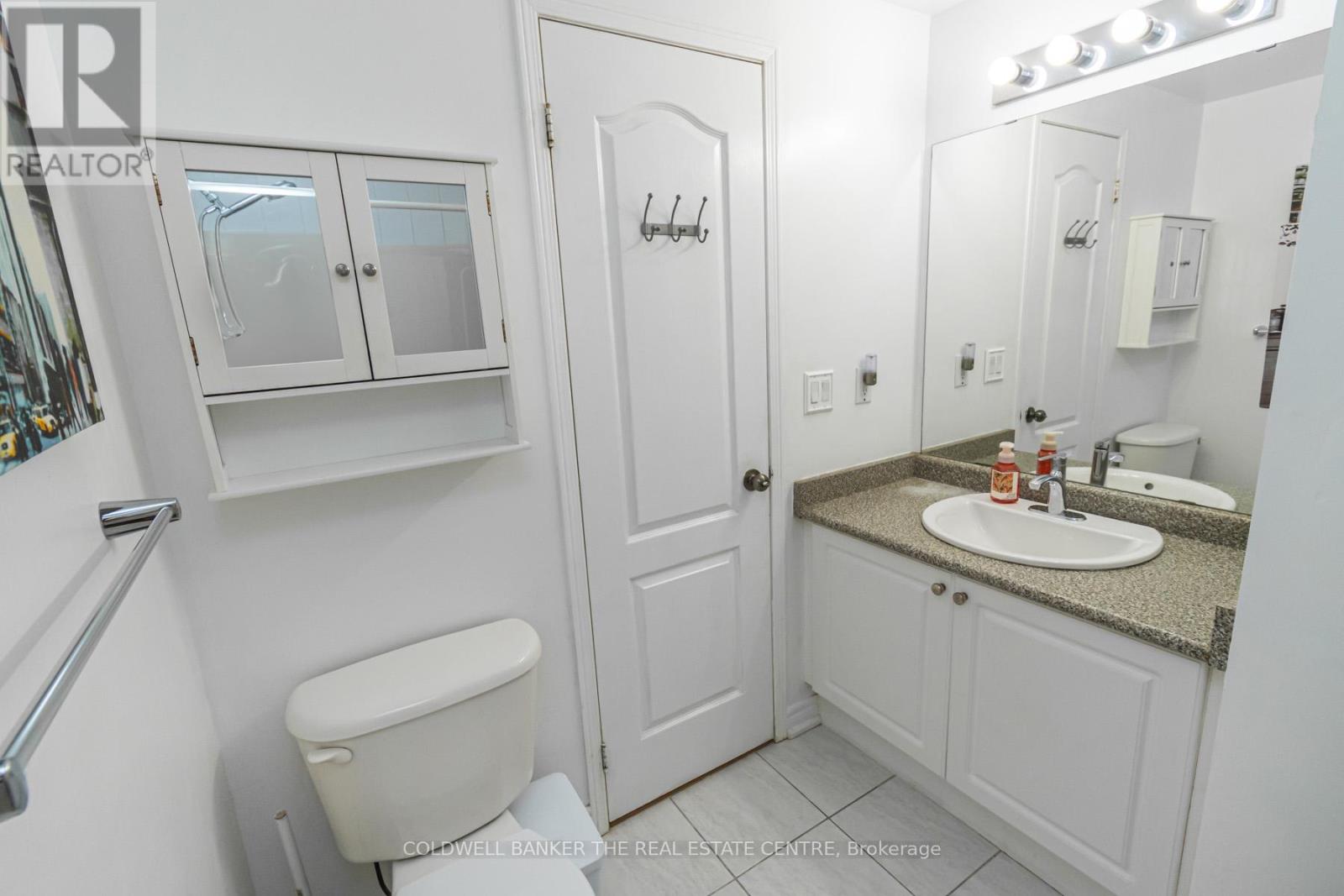 Photo 13 of 1128 Kell Street, Innisfil ON