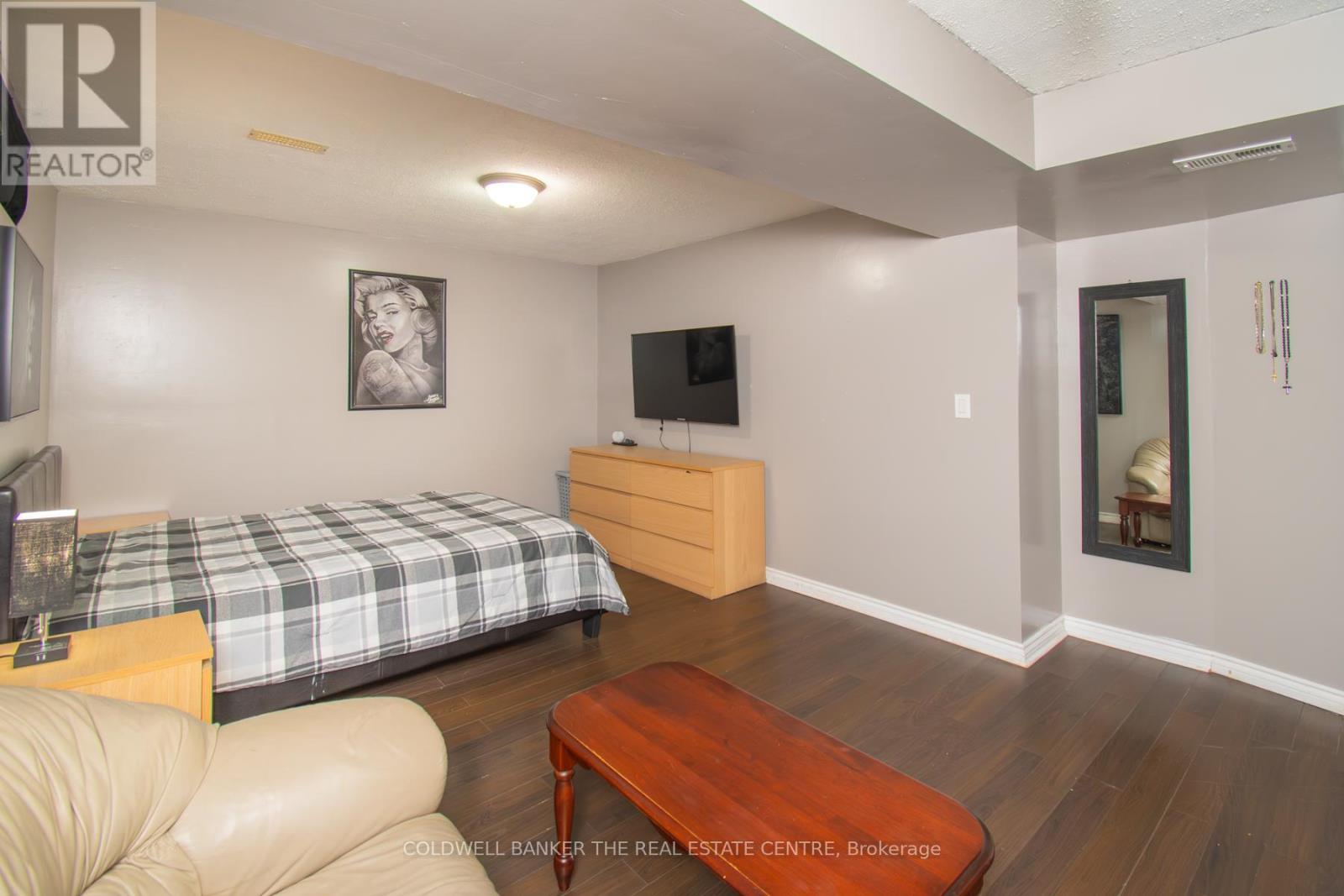 Photo 22 of 1128 Kell Street, Innisfil ON
