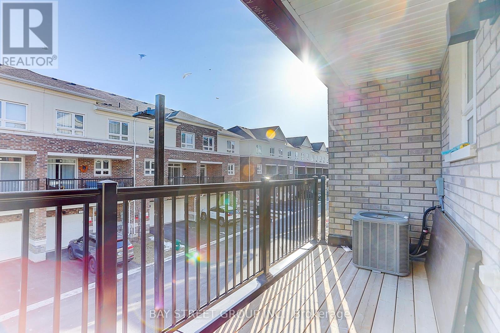 Photo 20 of 12 Chicago Lane, Markham ON