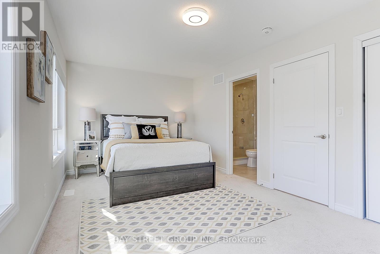 Photo 30 of 12 Chicago Lane, Markham ON
