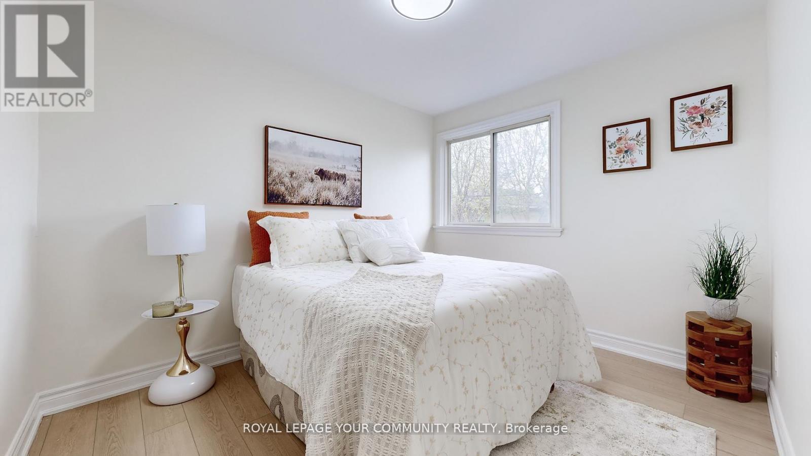 Photo 19 of 446 Lynett Crescent, Richmond Hill ON