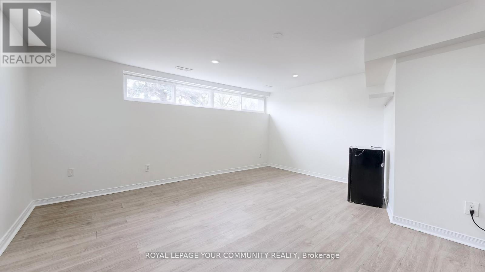 Photo 28 of 446 Lynett Crescent, Richmond Hill ON