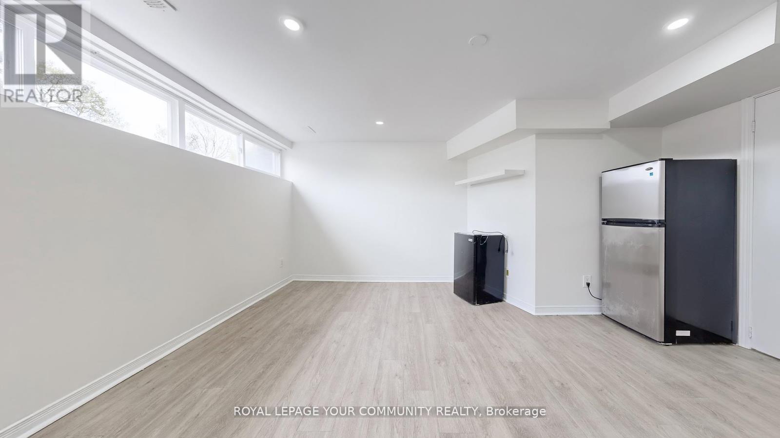 Photo 29 of 446 Lynett Crescent, Richmond Hill ON
