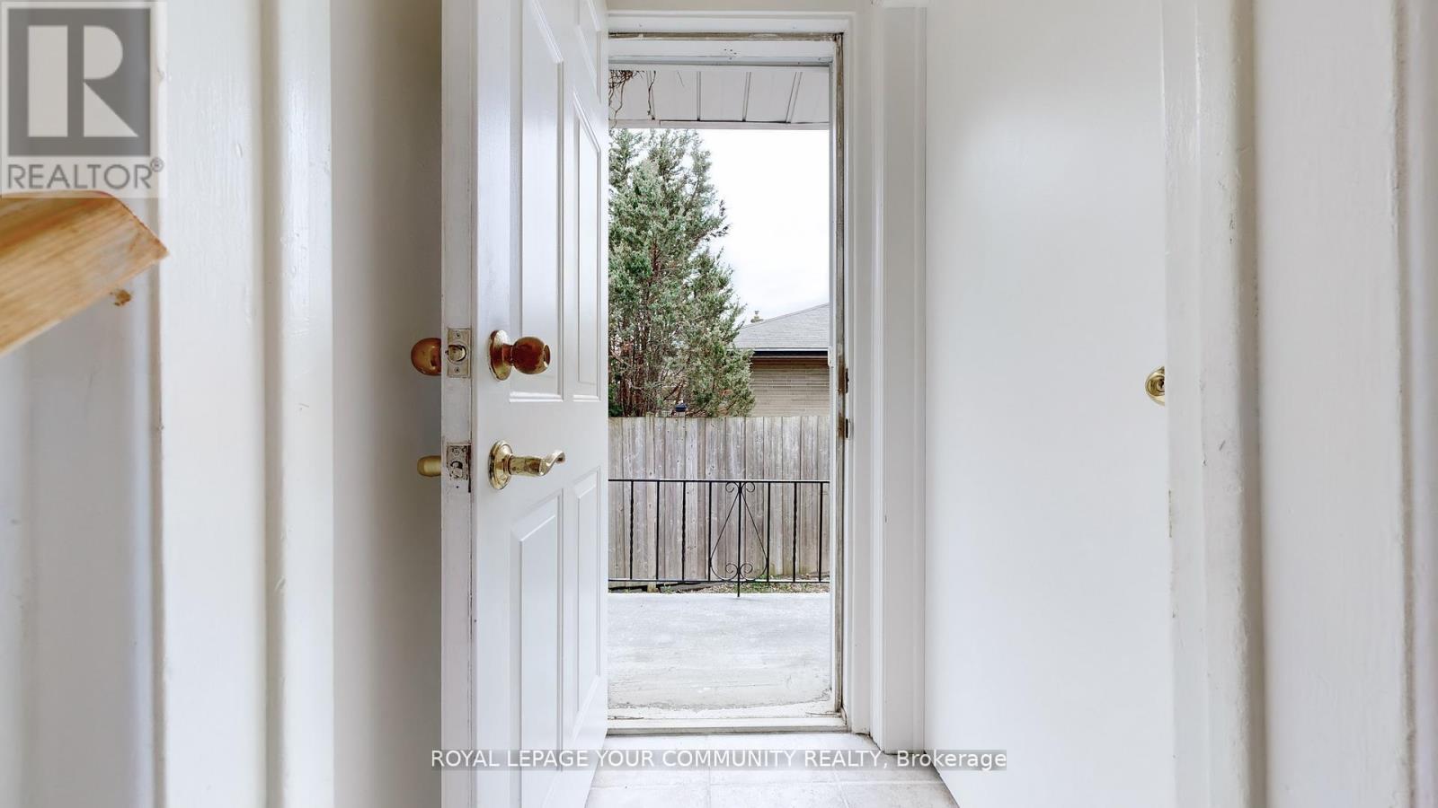 Photo 46 of 446 Lynett Crescent, Richmond Hill ON