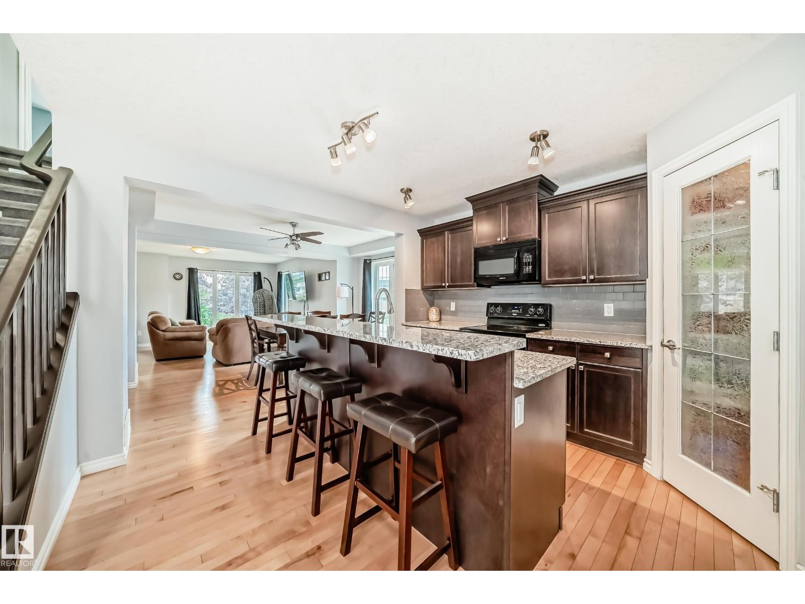 Photo 19 of 8920 218 St Nw, Edmonton AB