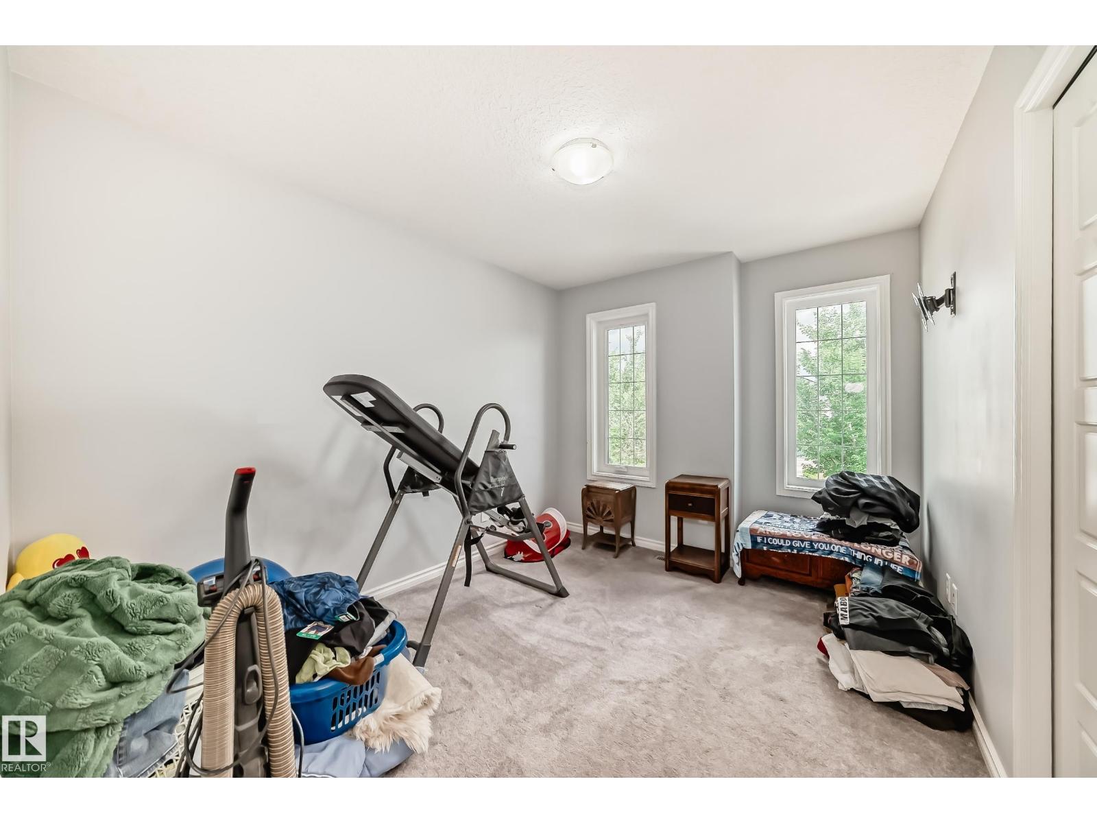Photo 24 of 8920 218 St Nw, Edmonton AB