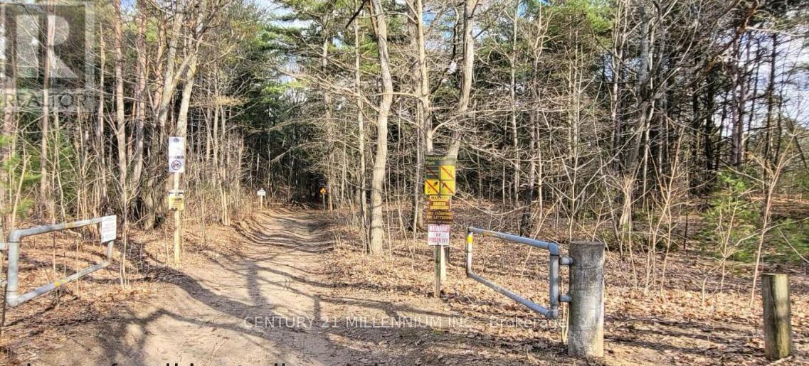 Photo 4 of 11 Knox Road E, Wasaga Beach ON
