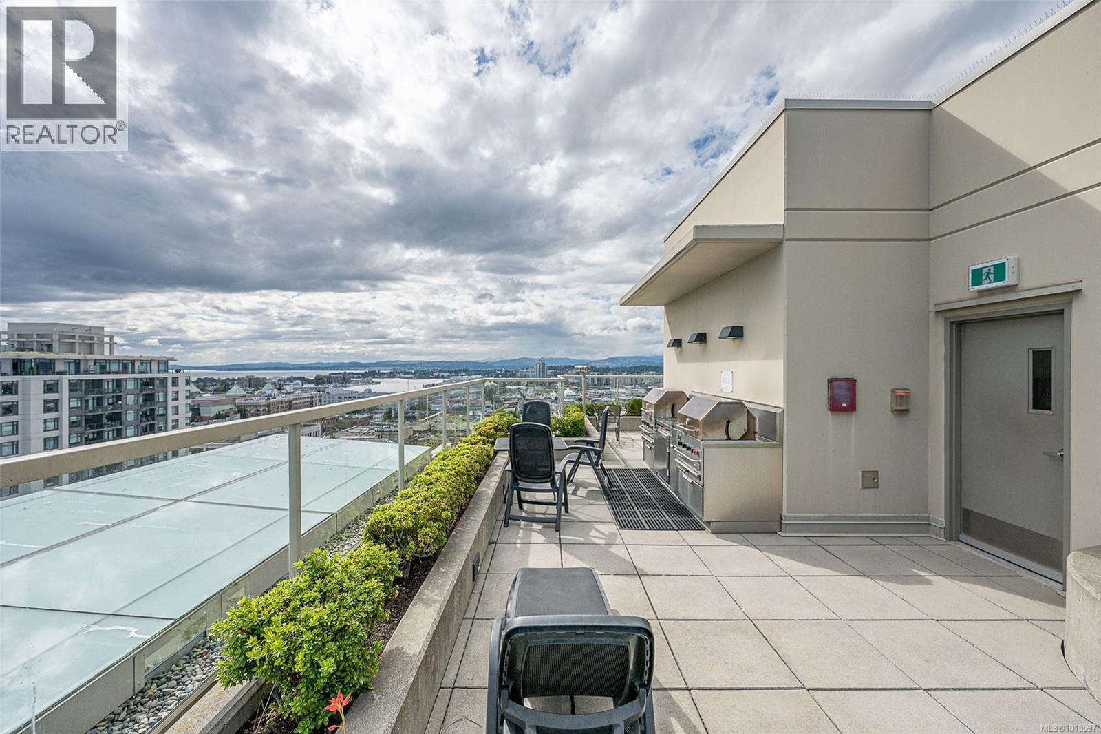 Photo 14 of 311 760 Johnson St, Victoria BC