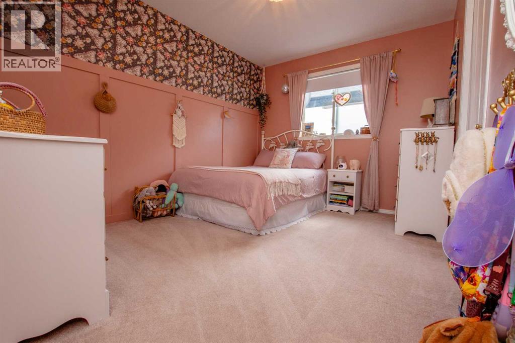 Photo 10 of 8130 106 A Street, Grande Prairie AB