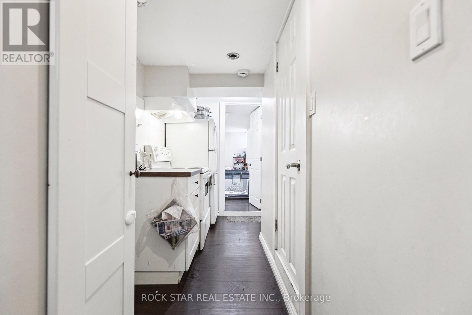 Photo 37 of 43 Eby Street S, Kitchener ON