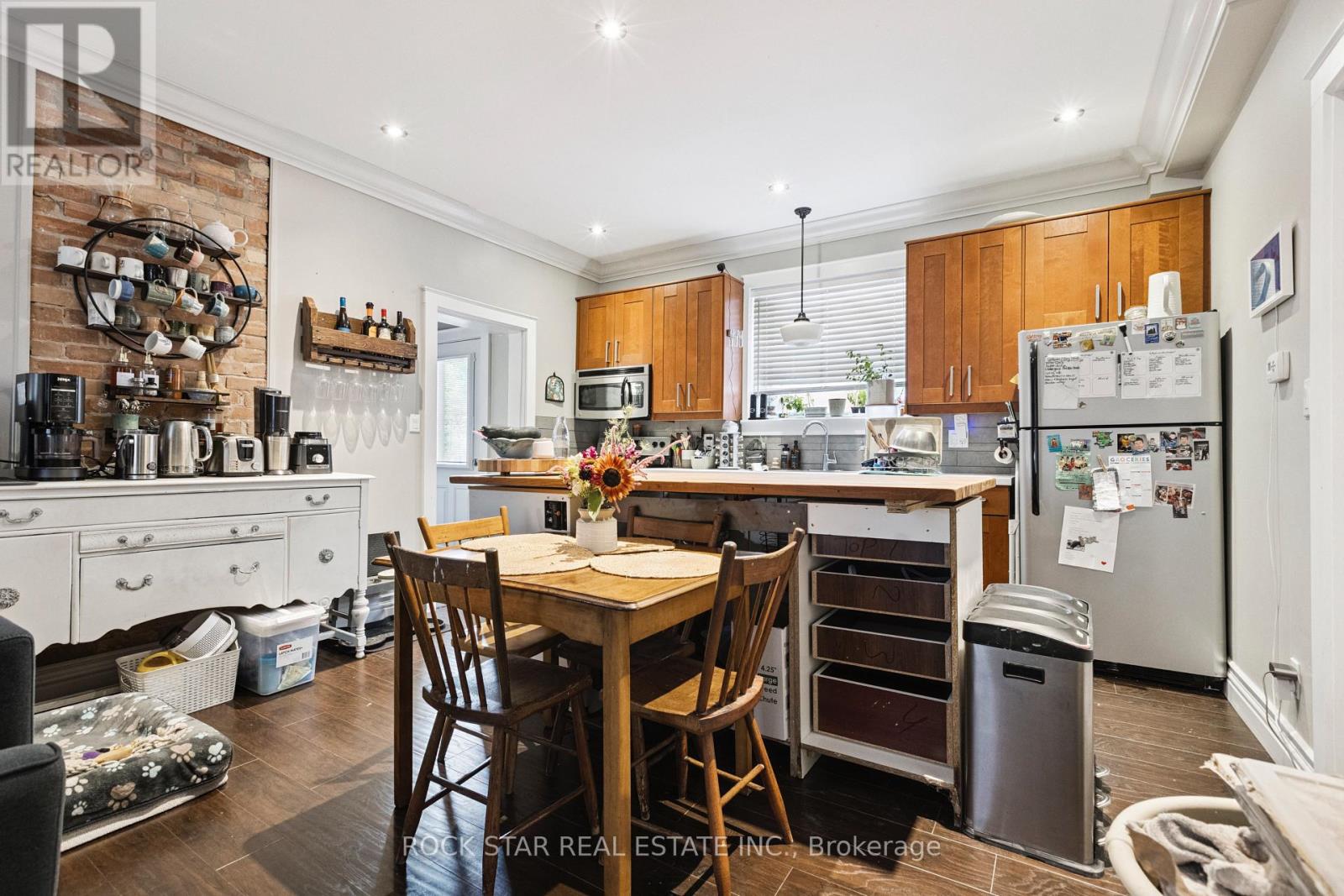 Photo 21 of 43 Eby Street S, Kitchener ON