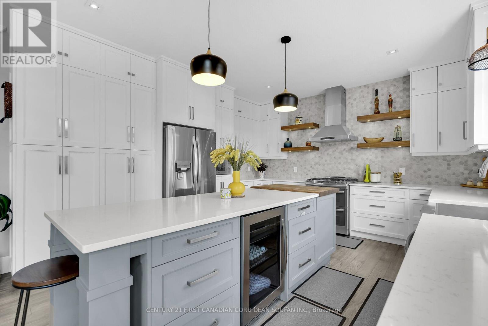 Photo 14 of 405 Darcy Drive, Strathroycaradoc ON