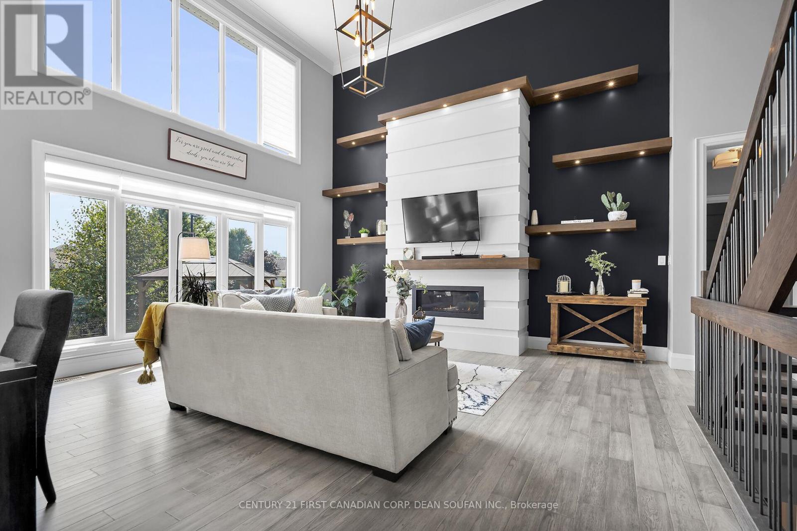 Photo 9 of 405 Darcy Drive, Strathroycaradoc ON