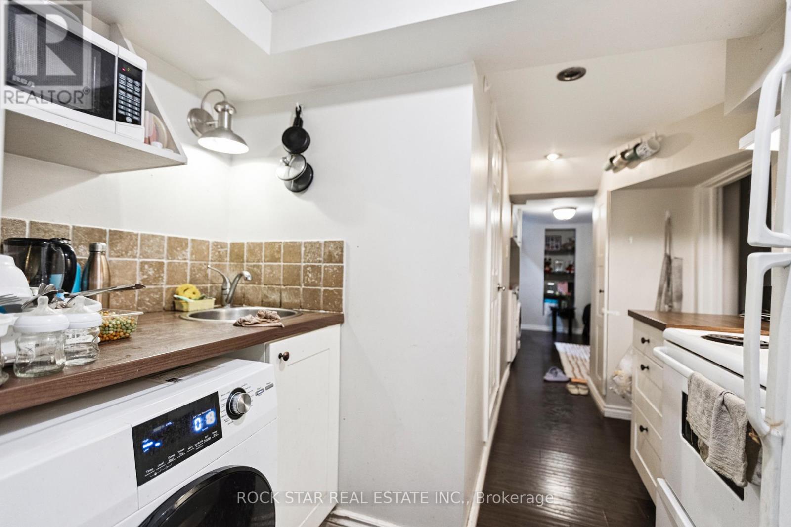 Photo 38 of 43 Eby Street S, Kitchener ON