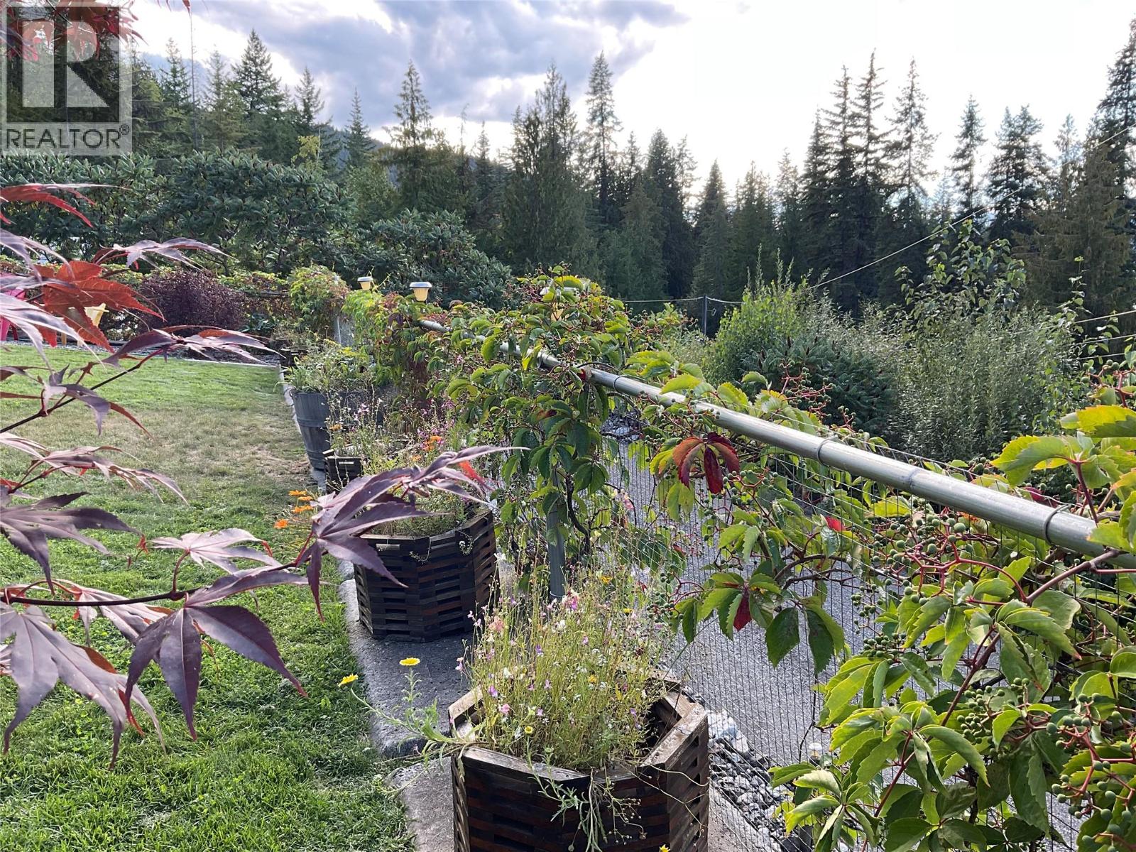 Photo 25 of 3286 Hurstfield Road, Blind Bay BC