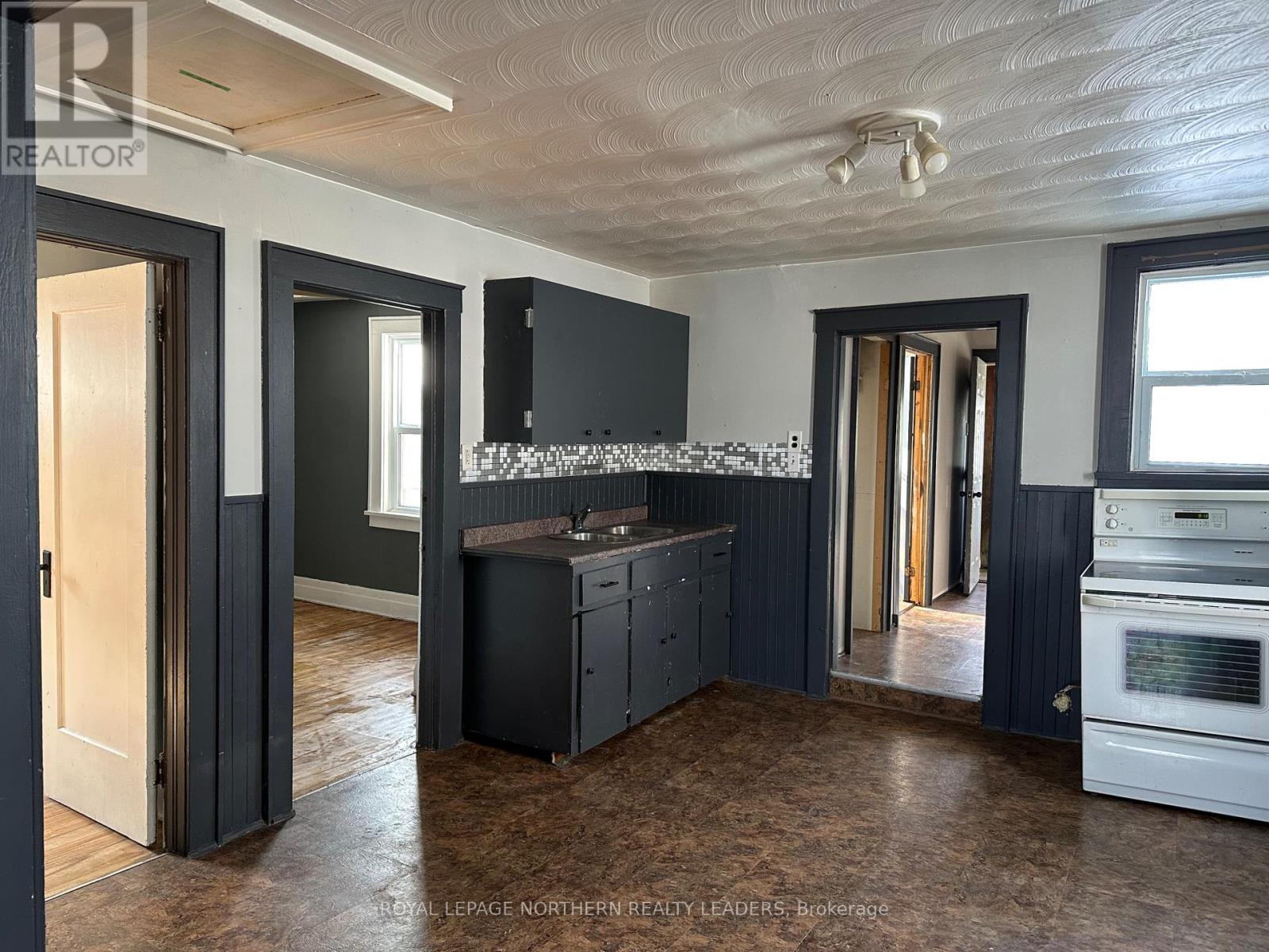Photo 4 of 116 Croatia Avenue, Timmins ON