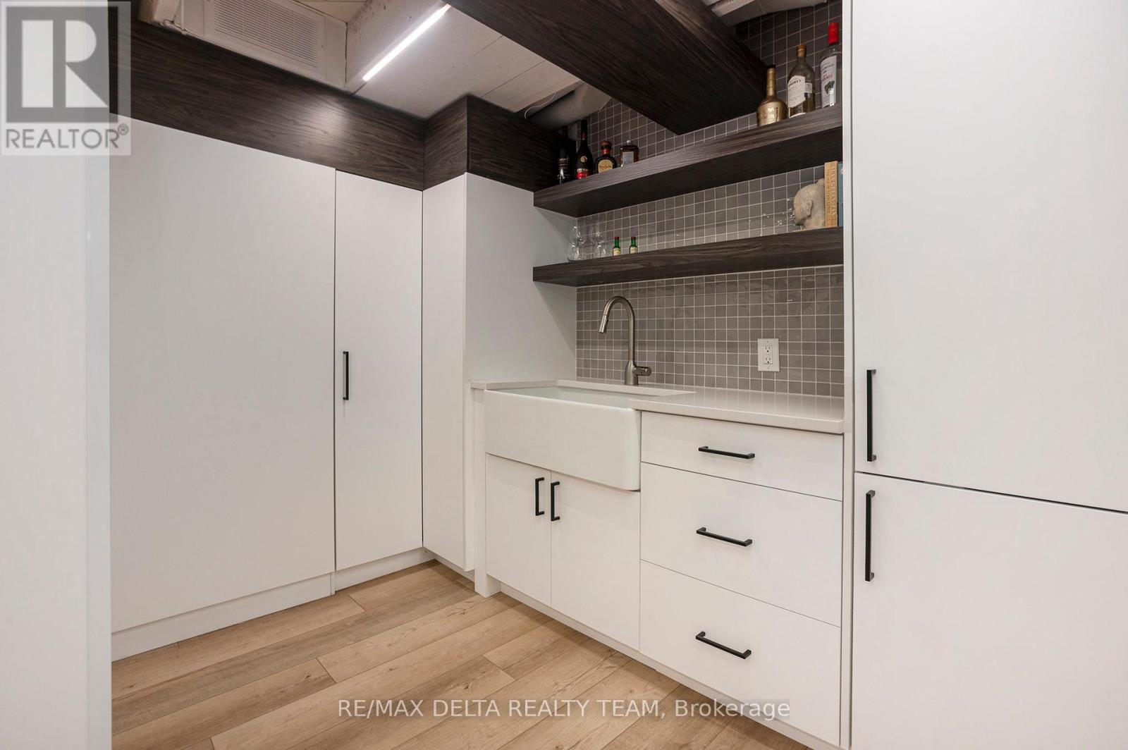 Photo 26 of 44 Renfrew Avenue, Ottawa ON