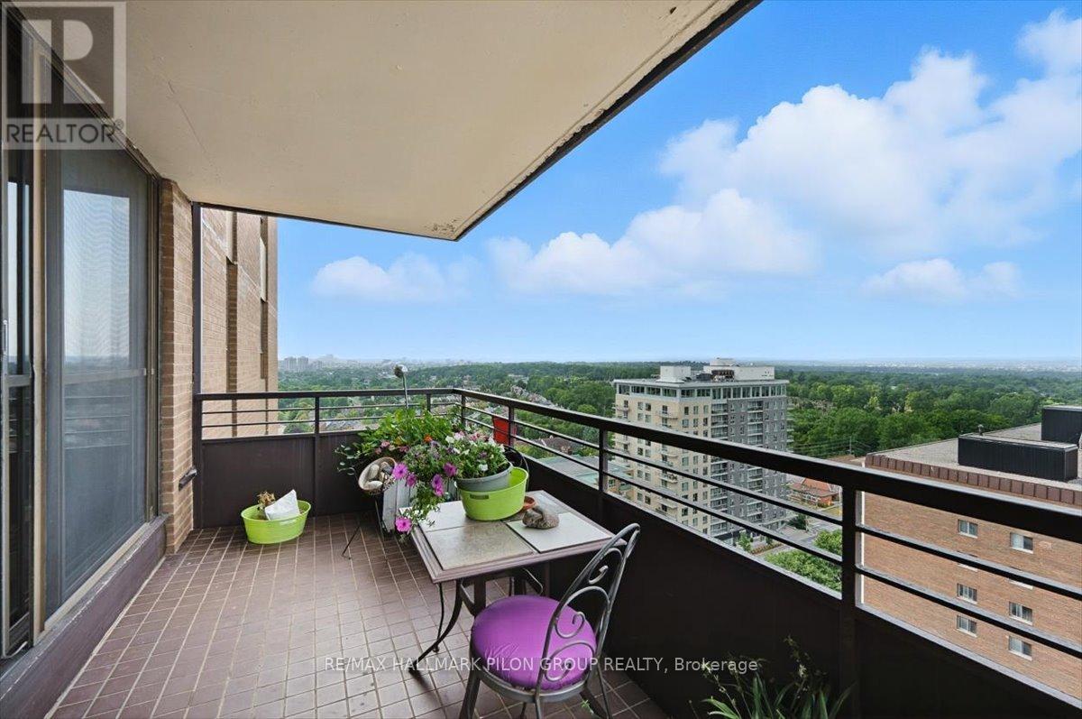 Photo 16 of 1503 505 St Laurent Boulevard, Ottawa ON