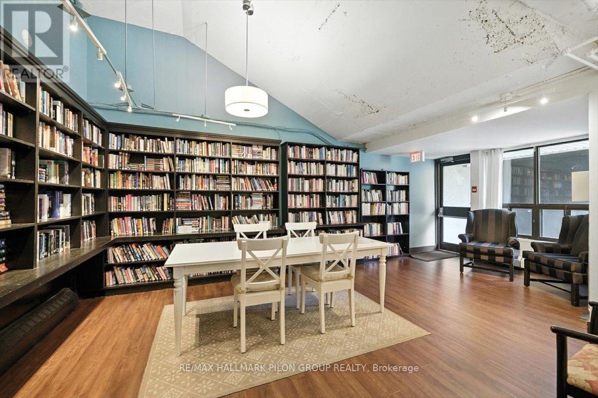 Photo 2 of 1503 505 St Laurent Boulevard, Ottawa ON