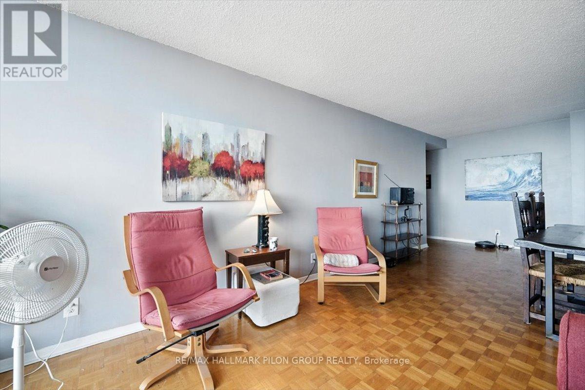 Photo 9 of 1503 505 St Laurent Boulevard, Ottawa ON