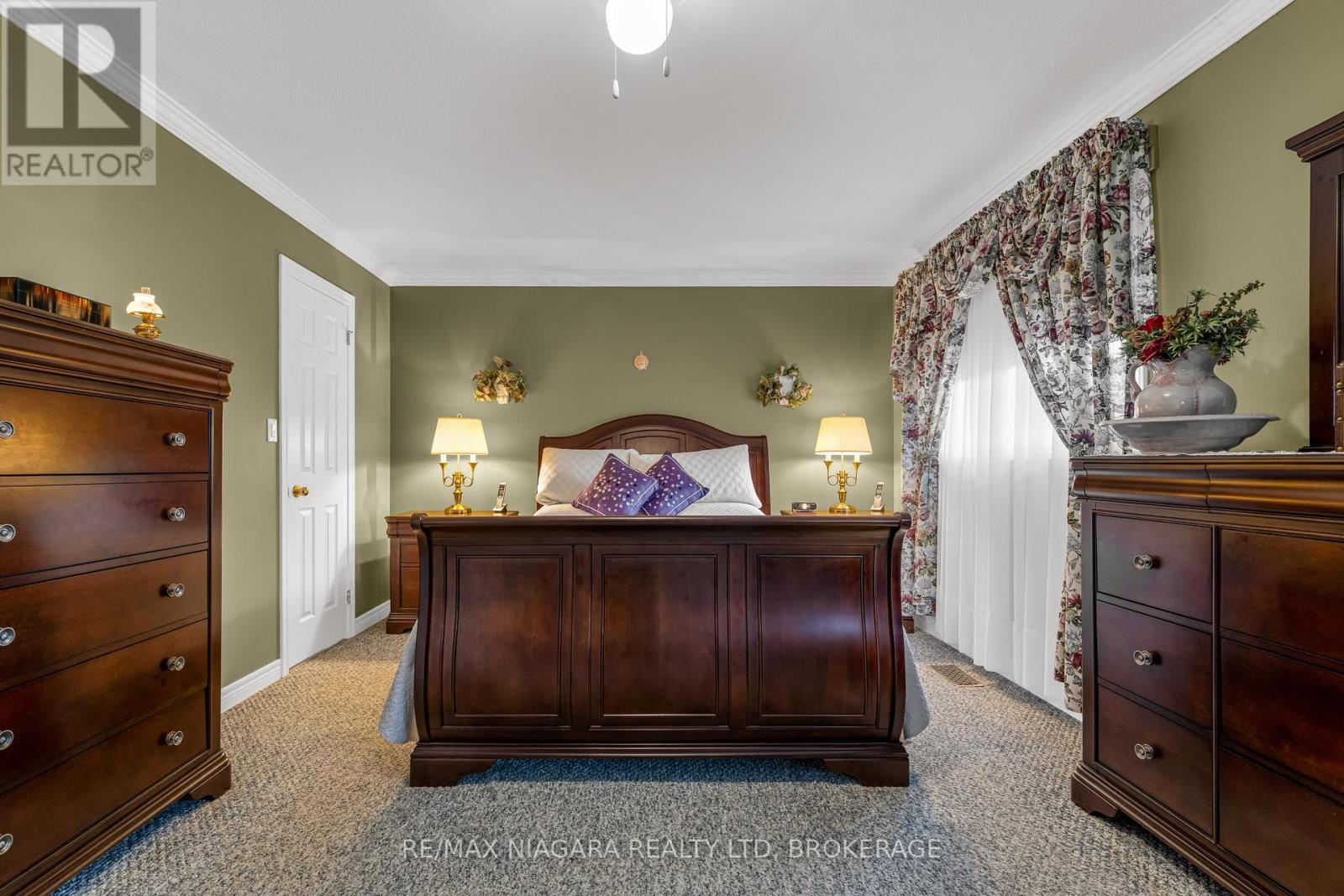 Photo 13 of 629 Daytona Drive, Fort Erie ON