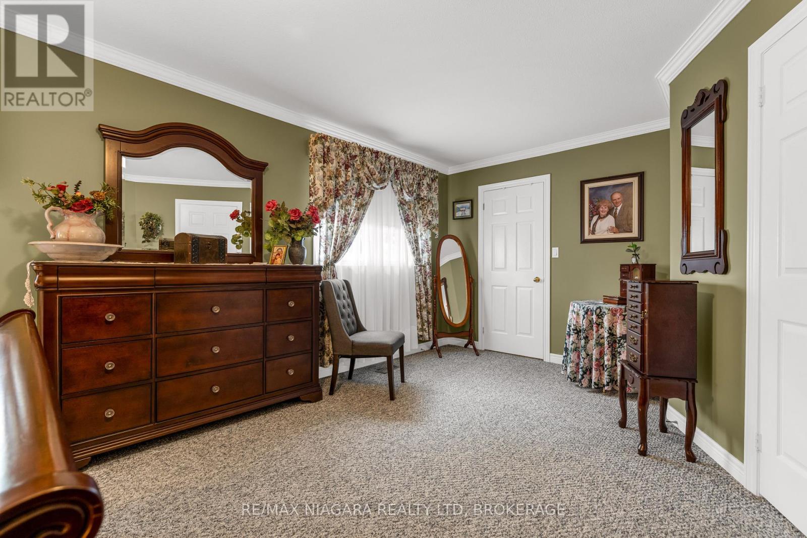 Photo 15 of 629 Daytona Drive, Fort Erie ON