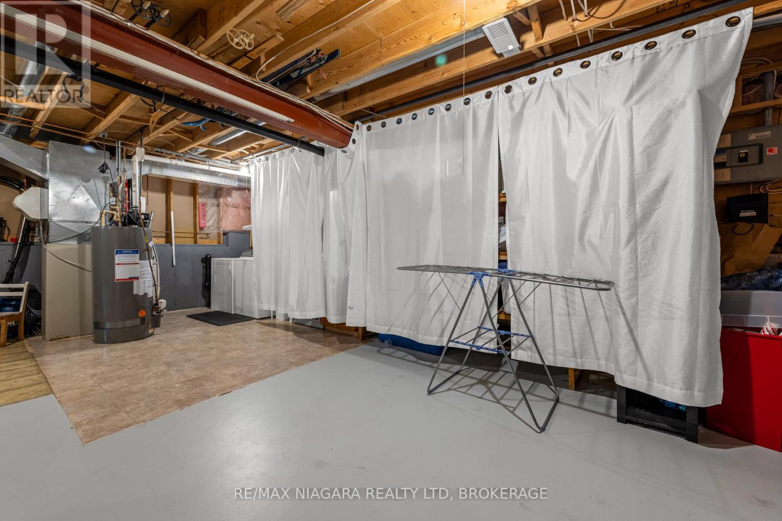 Photo 21 of 629 Daytona Drive, Fort Erie ON