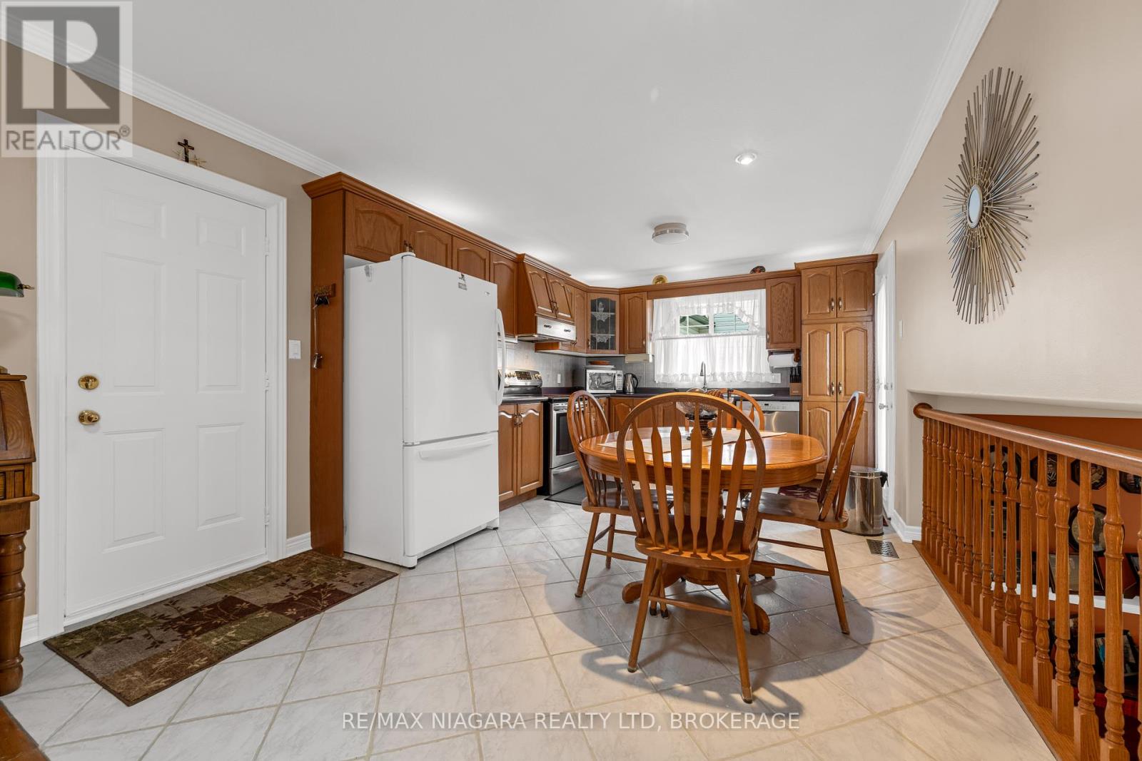 Photo 6 of 629 Daytona Drive, Fort Erie ON