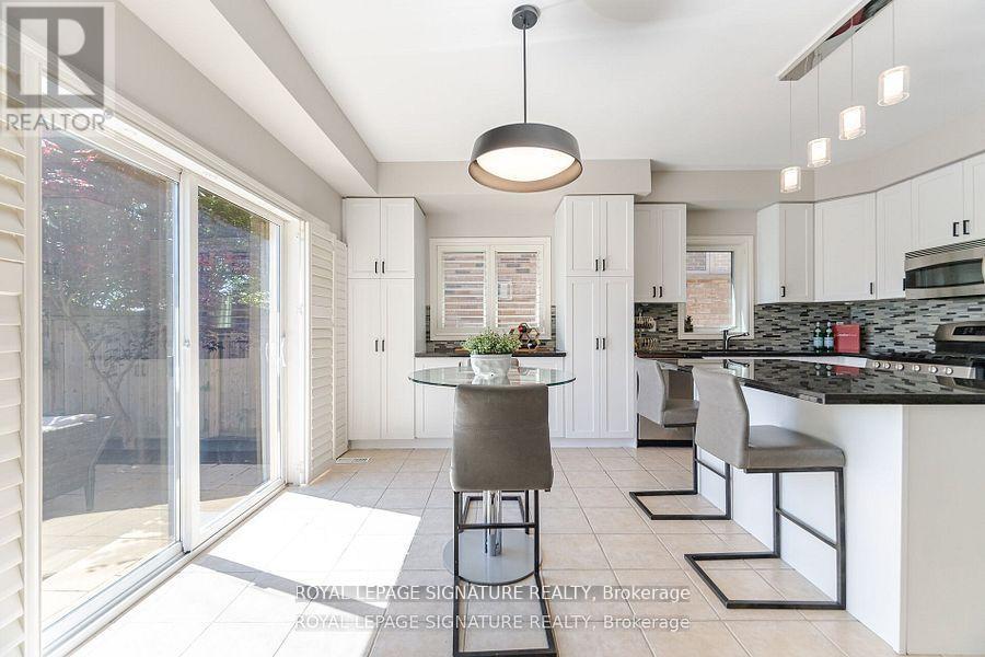 Photo 13 of 3059 Ferguson Drive, Burlington ON
