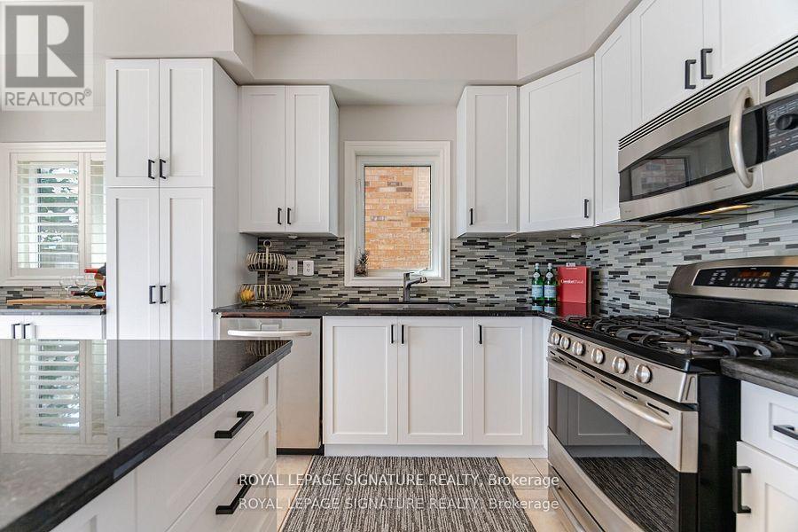 Photo 18 of 3059 Ferguson Drive, Burlington ON