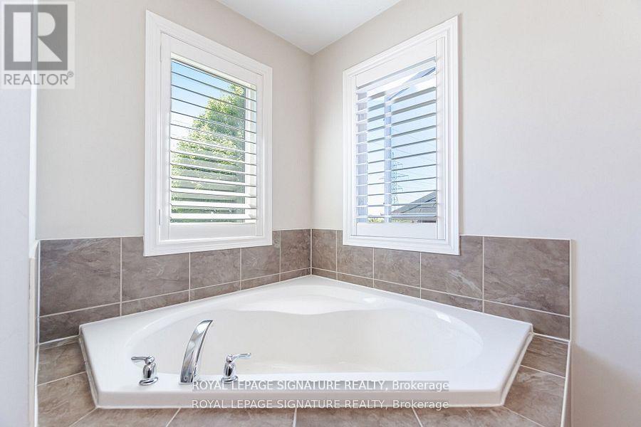 Photo 30 of 3059 Ferguson Drive, Burlington ON