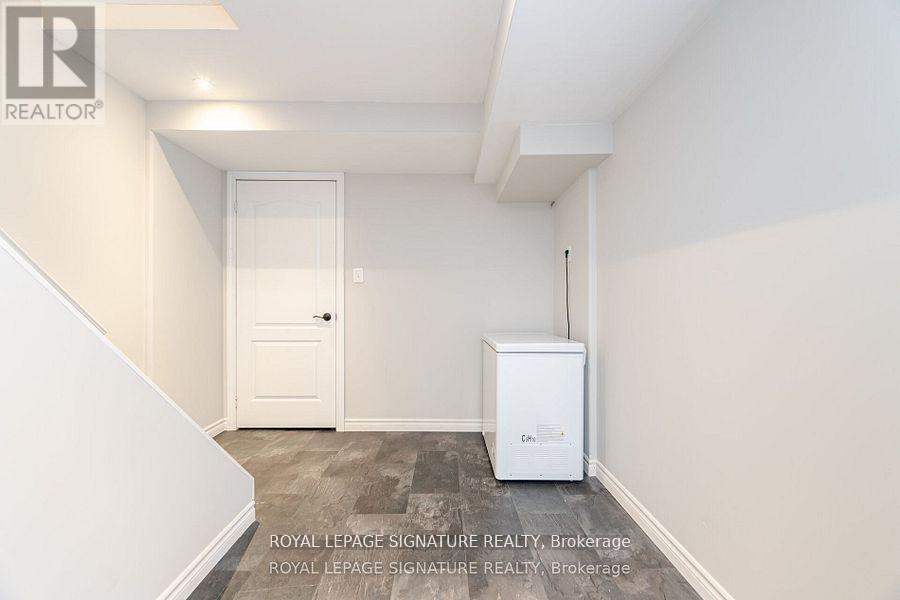 Photo 39 of 3059 Ferguson Drive, Burlington ON