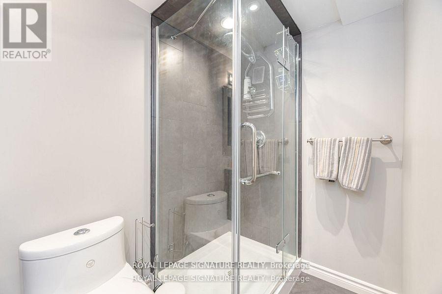 Photo 45 of 3059 Ferguson Drive, Burlington ON