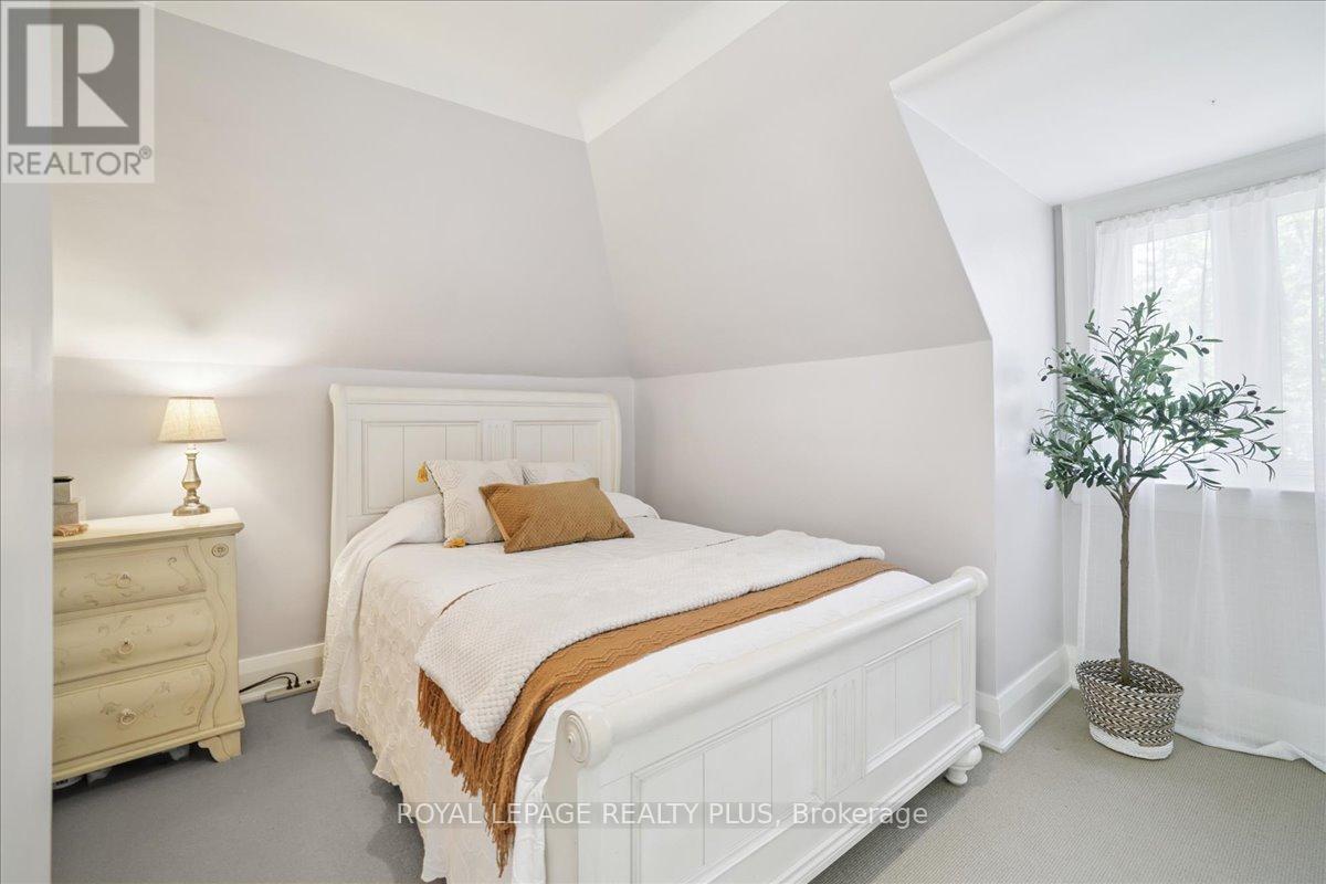 Photo 6 of 1048 Royal York Road, Toronto ON