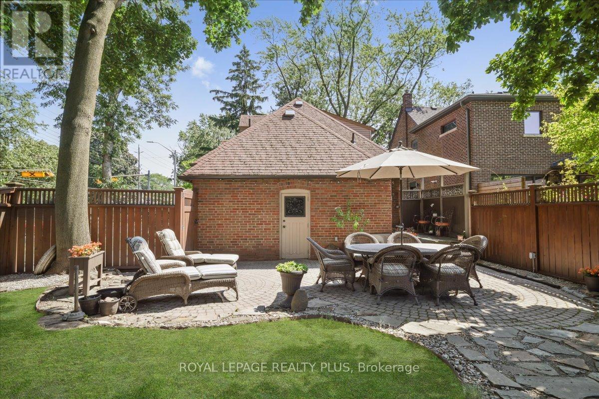 Photo 8 of 1048 Royal York Road, Toronto ON