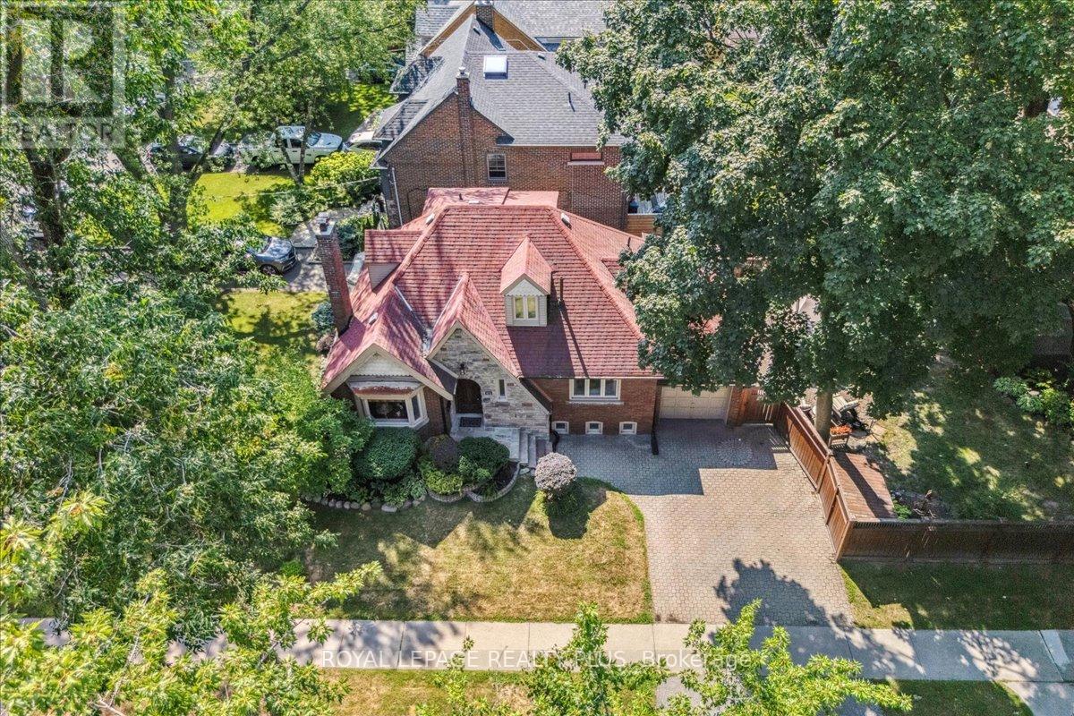 Photo 19 of 1048 Royal York Road, Toronto ON