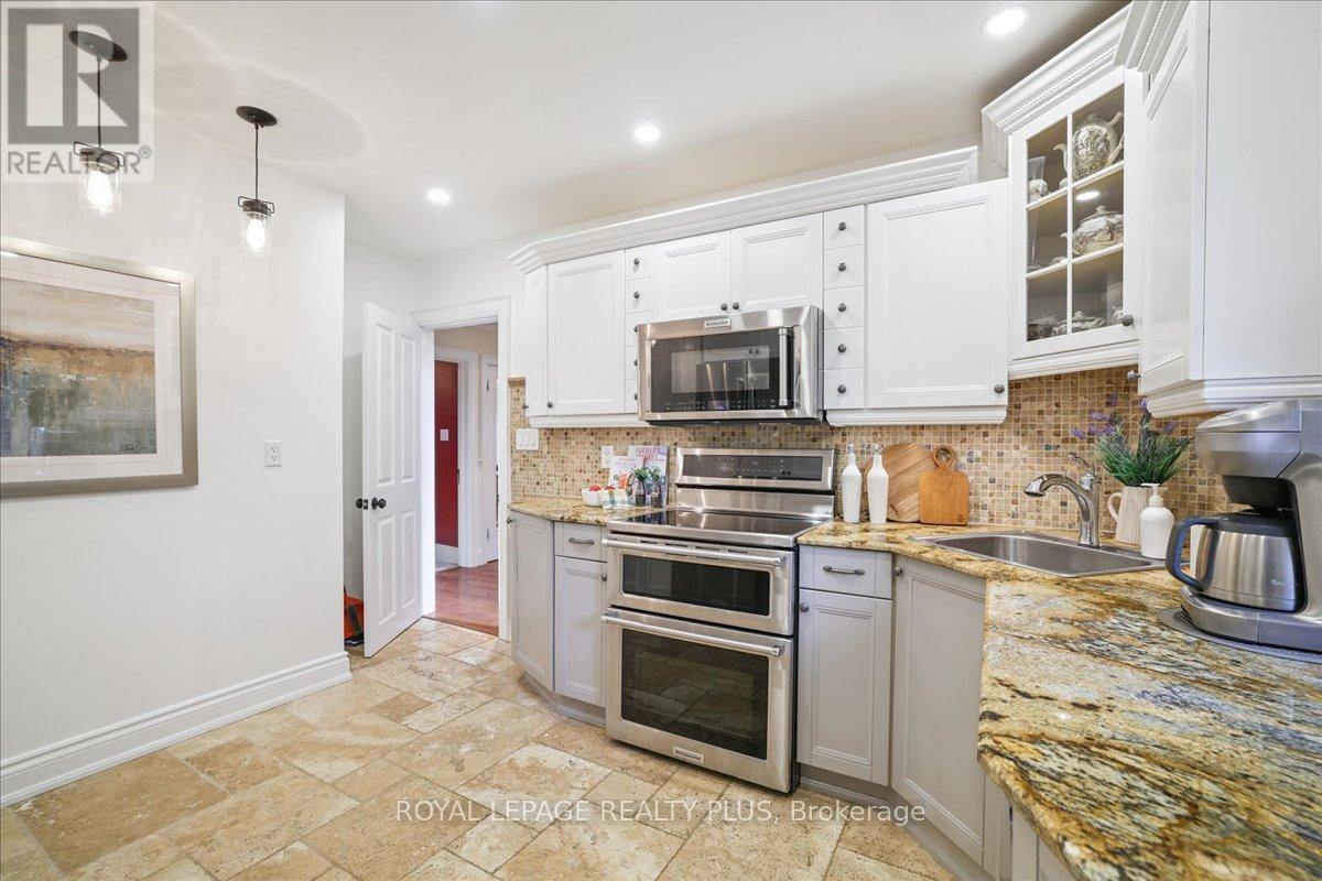 Photo 15 of 1048 Royal York Road, Toronto ON